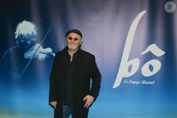 Tcheky Karyo - Photocall du spectacle "Bô, le voyage musical" de C. Lara et G. Peparini au théâtre du 13ème Art à Paris, le 11 mars 2018 © CVS / Bestimage