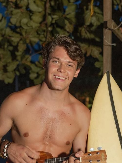"Aujourd'hui, je suis en clinique" : Un an après Koh-Lanta, Adrien évoque enfin son état et ce qu'il s'est passé