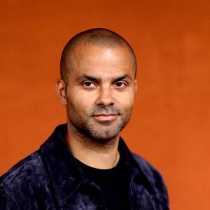 Tony Parker et sa compagne Agathe Teyssier au village lors des Internationaux de France de tennis de Roland Garros 2024 à Paris le 2 juin 2024. © Dominique Jacovides / Cyril Moreau / Bestimage