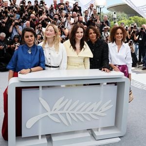 Le jury du 78e Festival de Cannes

Payal Kapadia, Alba Rohrwacher, la présidente du jury Juliette Binoche, Halle Berry, Leïla Slimani - Photocall du jury des longs métrages lors du 78ème Festival International du Film de Cannes, le 13 mai 2025. 
© Jacovides / Moreau / Bestimage