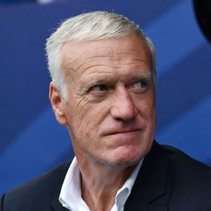 Loin de la pression des terrains, Didier Deschamps savoure une nouvelle vie après son départ de l'équipe de France.

Didier Deschamps - France vs Irak - Coupe du monde FIFA - Lincoln Financial Field Philadelphie - © PsnewZ / Bestimage