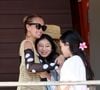 "On a tout perdu… Il ne reste plus rien. J’ai vu notre maison partir en cendres, impuissante face aux flammes qui ont tout emporté", avait-elle écrit sur Instagram.
Exclusif - Laeticia Hallyday accompagnée de son compagnon Frédéric Suant et de sa fille Joy sont aller acceuillir Jade à l'aéroport de Saint-Barthélemy-Rémy-de-Haenen où tout le monde se retrouve pour le 50ème anniversaire de Laeticia, à Saint-Jean, Saint-Barthélémy, Antilles françaises, France, le 15 mars 2025. DOMINIQUE JACOVIDES / BESTIMAGE