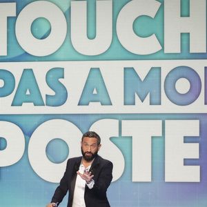 Exclusif - Cyril Hanouna, sur le plateau de l’émission « TPMP » présentée par C.Hanouna et diffusée en direct sur C8, Paris, France, le 11 février 2025. © Jack Tribeca / Bestimage