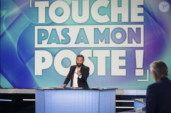 Exclusif - Cyril Hanouna, sur le plateau de l’émission « TPMP » présentée par C.Hanouna et diffusée en direct sur C8, Paris, France, le 11 février 2025. © Jack Tribeca / Bestimage