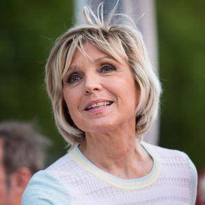 "J’ai une vie tout à fait normale, j’ai de bons gènes", explique-t-elle. 

Evelyne Dheliat lors de la 7eme Edition de la Petanque Gastronomique au Port de Grenelle le 27 juin 2019 à Paris, France. Photo par Nasser Berzane/ABACAPRESS.COM