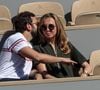Il apparait aussi sur le petit écran dans "Bureau des légendes", série phare de Canal+, mais aussi dans la 13ème saison de "Scènes de Ménages".
Amélie Etasse et Clement Sejourné dans les tribunes lors des internationaux de tennis de Roland Garros à Paris, France, le 1er juin 2019. © Jacovides-Moreau/Bestimage