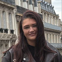 La fille de 16 ans d'Arnaud Riverain (Premiers baisers) toujours portée disparue : la mère de l'adolescente sort du silence
