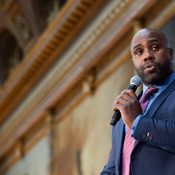 Le judoka français Teddy Riner prononce un discours lors de la 7e édition du Sommet Choose France, qui vise à attirer les investisseurs étrangers dans le pays. Depuis son lancement en 2018 par le président, ce sommet s'est imposé comme un événement économique annuel majeur. Château de Versailles près de Paris, le 19 mai 2025. Photo by Jeanne Accorsini/Pool/ABACAPRESS.COM