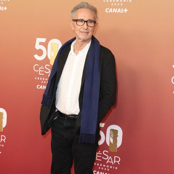 Thierry Lhermitte - Photocall de la 50ème édition de la cérémonie des César à l'Olympia à Paris, France, le 28 février 2025 © Dominique Jacovides - Olivier Borde / Bestimage