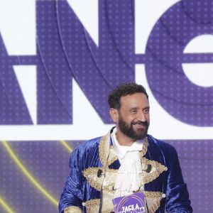 En parallèle, Cyril Hanouna devrait proposer son émission sur sa chaîne numérique, disponible uniquement sur le web

Exclusif - Cyril Hanouna sur le plateau de l’émission "Face à Hanouna" diffusée le 23 novembbre 2024 - Paris le 21 novembre 2024 - © Jack Tribeca / Bestimage