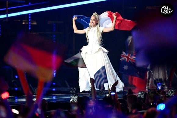 Révélée en 2024 dans l’émission "Prodiges", elle a représenté la France à l’Eurovision 2026, où elle s’est classée onzième.

Monroe se classe onzième sur 25e lors de la 70ème édition du concours de l'Eurovision, remporté par la Bulgarie, le 16 mai 2026. 

TT News / Bestimage