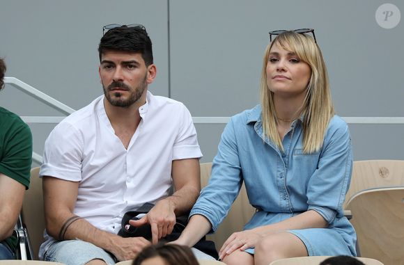 Naissance - Joy Esther est maman pour la première fois - Joy Esther et son compagnon Andréa Condorelli dans les tribunes lors des internationaux de tennis de Roland Garros à Paris, France, le 4 juin 2019. © Jacovides-Moreau/Bestimage