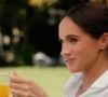 Cette fois, il ne s'agit pas d'une interview contre la couronne ou d'images sur sa love story avec le prince Harry mais d'une série culinaire où la maman d'Archie et de Lilibeth dévoile tous ses secrets pour ravir les papilles de son époux.

Meghan Markle dévoile la bande-annonce de sa nouvelle série Netflix, « With Love, Meghan »