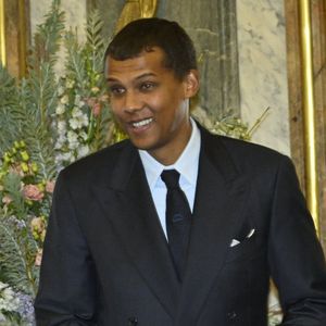Stromae a été décoré par le roi Philippe de Belgique en tant que Commandeur de l'Ordre de la Couronne à Bruxelles en Belgique le 21 novembre 2024. © Photonews / Bestimage