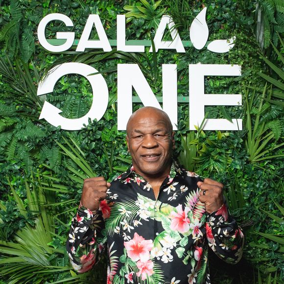 Exclusif - Mike Tyson - Photocall "The Saint Barths Dinner by Gala One" à l'Eden Rock à Saint-Barhélémy le 29 décembre 2024. Le Dîner Saint Barths by Gala One est un dîner exclusif sur invitation uniquement organisé à l'Eden Rock. La liste des invités est un « who's who » de fervents partisans des événements passés du Gala d'été et du Gala One, ainsi que d'un groupe sélectionné d'autres philanthropes et notables partageant les mêmes idées. Les invités au dîner ont contribueé aux fonds essentiels pour les organisations soutenant la protection des enfants, la conservation de la biodiversité, l’aide à ceux qui en ont besoin et la préservation des précieuses eaux et terres du monde.
© Sam Delepch / Tiziano Da Silva / Bestimage