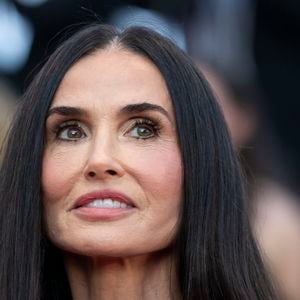 Demi Moore lors de la montée des marches lors de la cérémonie de clôture du 79e Festival international du film de Cannes, le 23 mai 2026.
© Olivier Borde / Bestimage