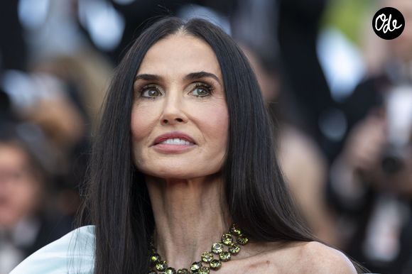 Demi Moore lors de la montée des marches lors de la cérémonie de clôture du 79e Festival international du film de Cannes, le 23 mai 2026.

© Olivier Borde / Bestimage