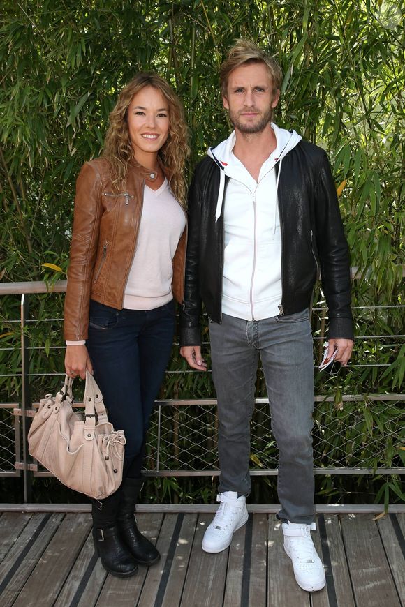 Elodie Fontan et Philippe Lacheau - Jour 11 - People dans le village lors du tournoi de tennis de Roland Garros à Paris le 3 juin 2015.
©DOMINIQUE JACOVIDES / BESTIMAGE