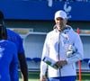 L'attachement indéfectible du champion du monde 98 à l'Aveyron n'est pas le fruit du hasard, mais bien une belle histoire de famille et d'amour. 

Zinédine Zidane - Entraînement de l'équipe de France en préparation de la Ligue des nations de l'UEFA 2026 au Centre national de Clairefontaine le 22 septembre 2026. © Baptiste Autissier/PSnewZ/Bestimage