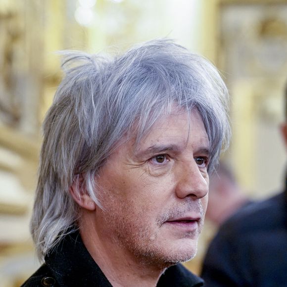 Pourtant, on en sait assez peu sur la vie privée de l'artiste, qui s'est toujours tenu très à l'écart des mondanités et des magazines people.

Dan Ohlmann, fondateur du musée Cinéma et Miniature, dans le Vieux-Lyon, reçoit la médaille de la ville en présence de son ami Nicola Sirkis le 6 février 2025. Sandrine Thesillat / PsnewZ / Bestimage