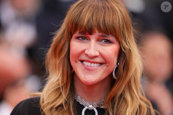 Si sa prestation vocale, saluée par la critique, avait marqué les téléspectateurs, peu savaient alors le drame qu’elle traversait...


Daphne Bürki assiste au tapis rouge de "Furiosa : A Mad Max Saga" (Furiosa : Une Saga Mad Max) lors du 77ème Festival de Cannes au Palais des Festivals le 15 mai 2024 à Cannes, France. Photo by Shootpix/ABACAPRESS.COM