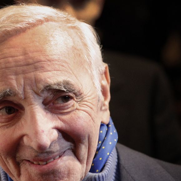 Le chanteur français Charles Aznavour, assiste au dîner annuel du CCAF (Conseil de coordination des organisations arméniennes de France), à l'Hôtel du Collectionneur à Paris, France, le 8 février 2017. Le CCAF est l'organe représentatif de la communauté franco-arménienne. Photo by Christophe Ena/Pool/ABACAPRESS.COM