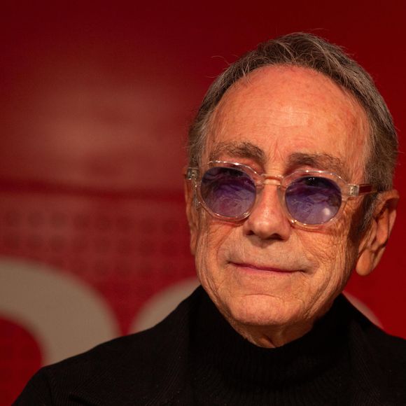 Il a revendu son catalogue à la maison de disques BMG. 

Alain Chamfort le 19 janvier 2024 à Paris