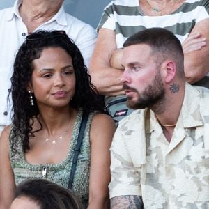 Christina Milian et Matt Pokora dans les tribunes lors de la deuxième journée de la session nocturne du tournoi de Roland-Garros, à Paris, en France. Photo de Nasser Berzane/ABACAPRESS.COM