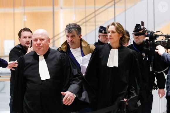 Stéphane Plaza est accompagné de ses avocats Maître Carlo Alberto Brusa et Hélène Plumet

Procès de Stéphane Plaza: l’animateur arrive au tribunal correctionnel de Paris le 9 janvier 2025 avec ses avocats Carlo Alberto Brusa et Hélène Plumet.
© Christophe Clovis / Bestimage