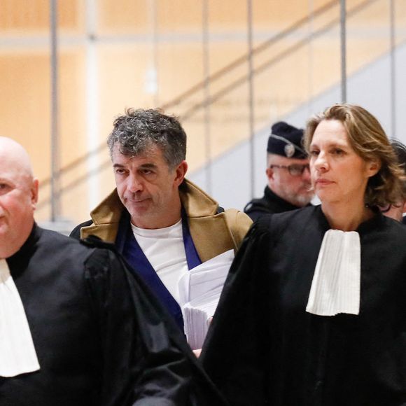 Stéphane Plaza est accompagné de ses avocats Maître Carlo Alberto Brusa et Hélène Plumet

Procès de Stéphane Plaza: l’animateur arrive au tribunal correctionnel de Paris le 9 janvier 2025 avec ses avocats Carlo Alberto Brusa et Hélène Plumet.
© Christophe Clovis / Bestimage