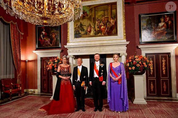 Les membres de la famille royale lors du banquet d'Etat au Palais royal d'Amsterdam à l'occasion de la visite officielle du président du Portugal Marcelo Rebelo de Sousa aux Pays-Bas le 10 décembre 2024.
©Backgrid USA / Bestimage