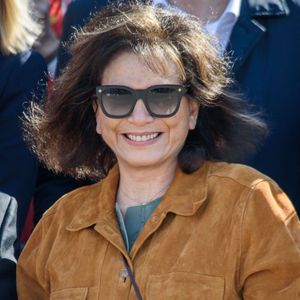 Anne Sinclair lors du rassemblement pour la libération des otages du Hamas à Paris, France, le 22 mars 2024. Chaque vendredi, à l'appel du CRIF et de plusieurs associations, plusieurs centaines de personnes se rassemblent sur la place du Trocadéro. Photo par Pierrick Villette/ABACAPRESS.COM