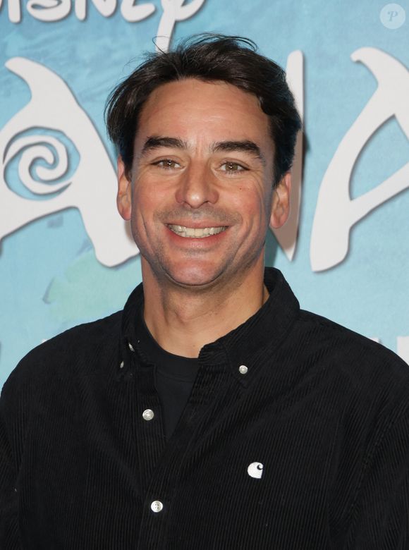 Un équilibre parfait entre vie professionnelle et personnelle.

 Julian Bugier à la première du film Disney "Vaiana 2" au Grand Rex à Paris, le 23 novembre 2024. 

Photo : Coadic Guirec / Bestimage