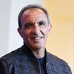 "Ma démarche a pris chair dès mon jeune âge" : Nikos Aliagas peut difficilement vivre sans exercer sans son autre métier
