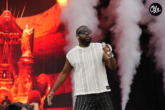 Gims a enflammé la foule au festival des Vieilles Charrues, à Carhais, en France, le 16 juillet 2026. Très attendu au festival des Vieilles Charrues, Gims a interprété les plus grands tubes de Sexion d'Assaut. Photo de Lena Pontrucher/ABACAPRESS.COM