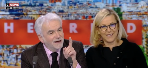 Pascal Praud et Laurence Ferrari rendent hommage au journaliste Florian Tardif qui quitte CNews dans "L'Heure des Pros"