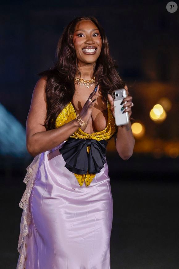 Aya Nakamura - Arrivées au Grand Dîner du Louvre 2026 à Paris pendant la fashion week Prêt à Porter femme automne/hiver 2026-2027 (PFW)
 

 
© Olivier Borde / Bestimage