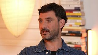 "Il y a un amour qui vous a créé" : Jérémy Frérot partage les mots qu'il a dit à ses enfants après la fin de son histoire avec leur mère Laure Manaudou