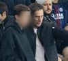 A noter que Grand Corps Malade était lui aussi accompagné de l'un de ses fils

Grand Corps Malade et son fils - Célébrités dans les tribunes du match de Ligue des Champions entre le PSG contre le Bayern de Munich (1-2) au Parc des Princes à Paris le 4 novembre 2025. © Cyril Moreau/Bestimage