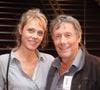 Antoine de Maximy est apparu avec sa compagne, Magali Bénèt.

Antoine de Maximy et sa compagne Magali Bénèt - La Revue des Deux Monde présente "Entre Ciel et Terre" au théâtre Marigny à Paris. Sylvain Tesson invité des Conversations de la Revue des Deux Mondes à Marigny © Jack Tribeca / Bestimage