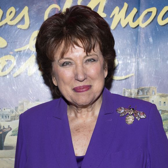 À savoir Roselyne Bachelot.

Exclusif - Roselyne Bachelot - Soirée hommage pour le premier anniversaire de la mort de Frédéric Mitterrand en présence de Catherine Deneuve au cinéma du Panthéon à Paris le 24 mars 2025.
© Cyril Moreau/Bestimage