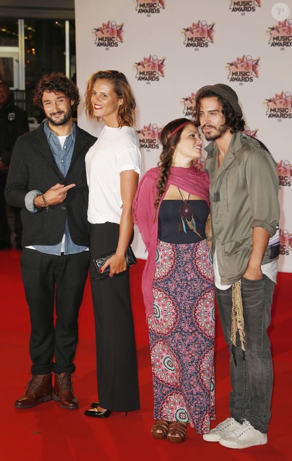Jérémy Frérot et Flo Delavega avecLaure Manaudou et Natalia Doco aux NRJ Music Awards 2015 au Palais des Festivals à Cannes, le 7 novembre 2015. 

Photo : Christophe Aubert / Bestimage