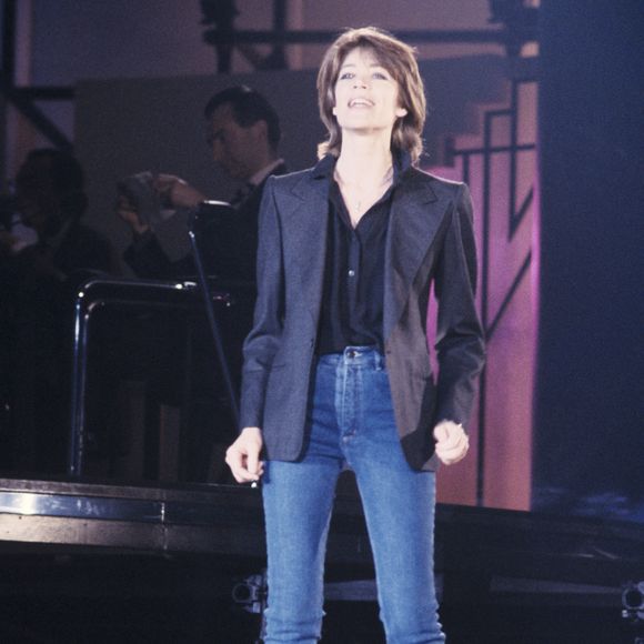 Archives - En France, à Paris, sur le plateau de l'émission "Ambitions", Françoise Hardy.

© Bestimage
