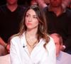 Outre le prix de la nuitée qui varie selon les saisons, l'établissement propose des services clairs et affichés : le petit-déjeuner vous sera facturé 15 euros par personne. 

Exclusif - Delphine Wespiser, sur le plateau de "Tout Beau, Tout N9uf - TBT9" présenté par C.Hanouna, et diffusé en direct sur W9, Paris, France, le 21 janvier 2026. © Jack Tribeca / Bestimage