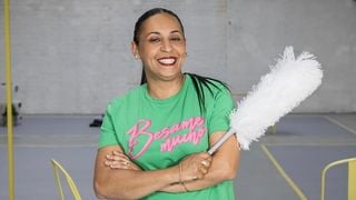 "3 ingrédients seulement" : Une maman de Familles nombreuses partage une astuce rapide et efficace pour faire briller son évier