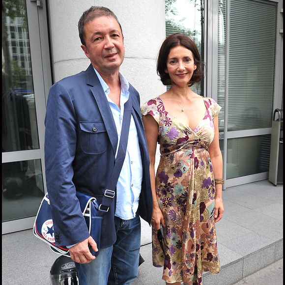 Frédéric Bouraly et Valérie Karsenti, les animateurs et présentateurs de M6, font leur rentrée.