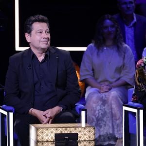 Exclusif - Laurent Gerra, Anny Duperey lors de l'enregistrement de l'émission "La Boîte à secrets", présentée par F.Bollaert et diffusée le 10 octobre 2025 sur France 3, dans les studios du Lendit à Saint-Denis, Seine Saint-Denis, France, le 22 septembre 2025. © Jack Tribeca/Bestimage