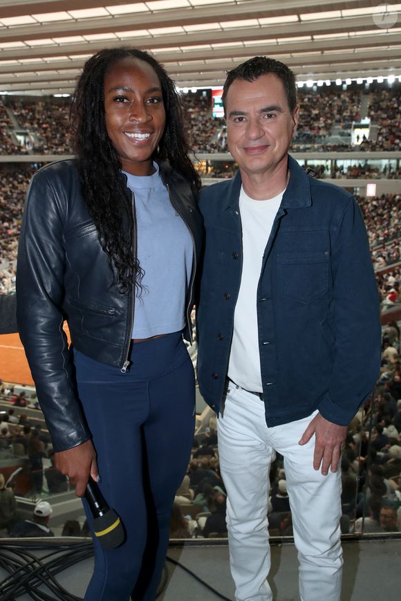 Exclusif - Coco Gauff (Joueuse de tennis américaine) et Laurent Luyat sur le Plateau de France Télévision lors des Internationaux de France de Tennis de Roland Garros 2025 - Jour 11, à Paris le 04 Juin 2025. 

© Bertrand Rindoff / Bestimage