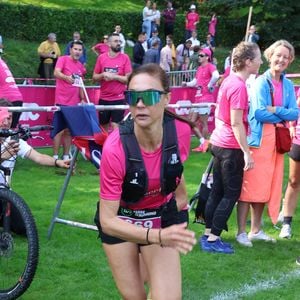 Exclusif - Ariane Brodier lors du Triathlon des Roses au parc de Saint-Cloud, France, le 21 septembre 2024. © Denis Guignebourg/BestImage