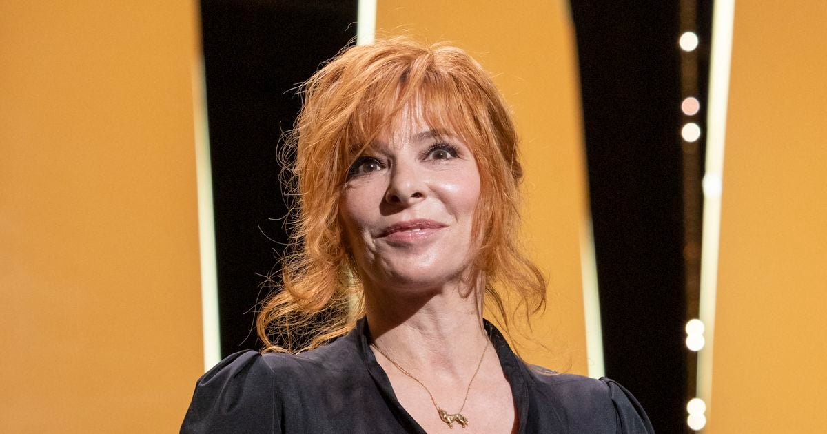 Pour son retour, Mylène Farmer voit les choses en grand : la patience de son public mise à l'épreuve